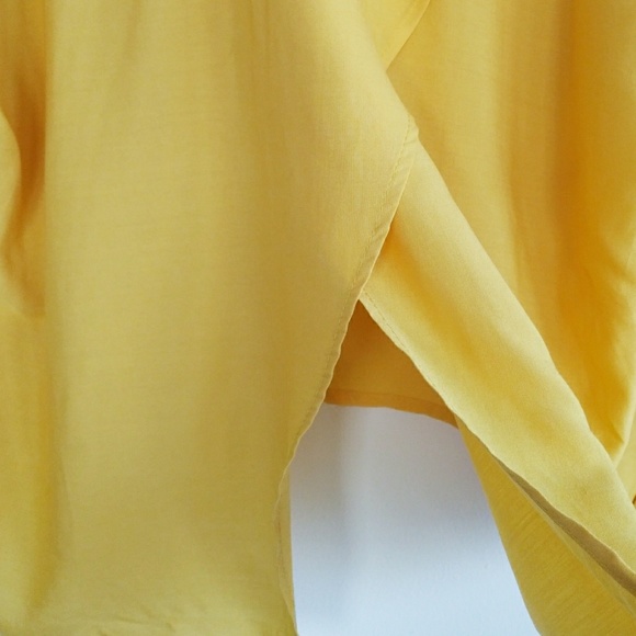 High Low Split Back Button Tie Up Tunic - Picture 5 of 7